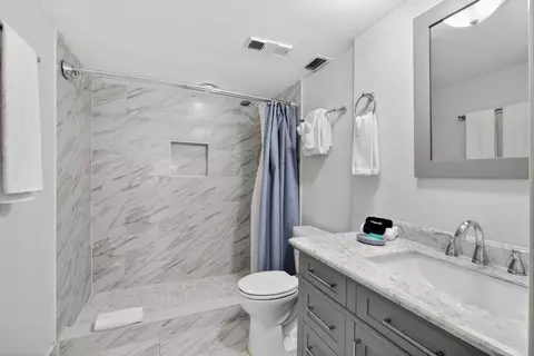 Bath - 4670 A1a S #1112, Saint Augustine, FL 32080 photo 3 of 3