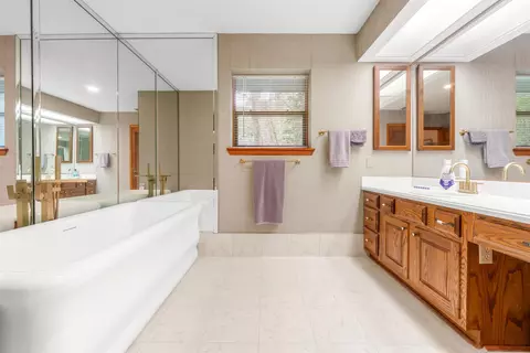 Bath - 3649 Lone Wolf Trl, Saint Augustine, FL 32086 photo 5 of 11