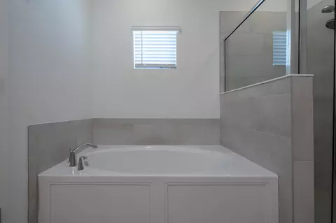 Bath - 65 Eustis Pt, Saint Augustine, FL 32084 photo 2 of 3