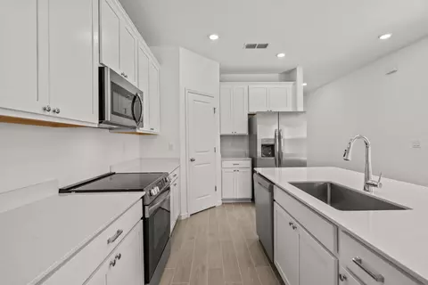 Kitchen - 65 Eustis Pt, Saint Augustine, FL 32084 photo 3 of 3
