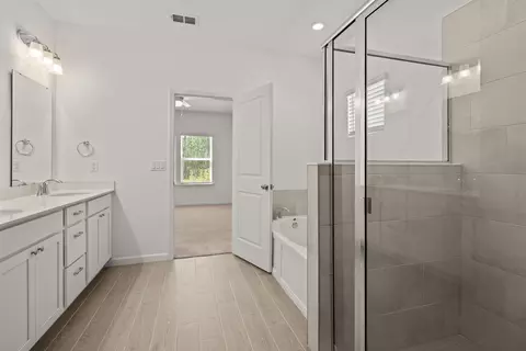 Bath - 65 Eustis Pt, Saint Augustine, FL 32084 photo 1 of 3
