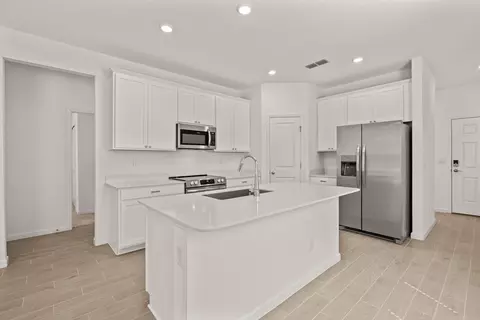 65 Eustis Pt, Saint Augustine, FL 32084