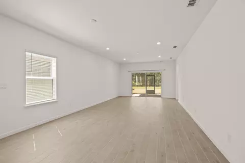 Living - 65 Eustis Pt, Saint Augustine, FL 32084 photo 1 of 3