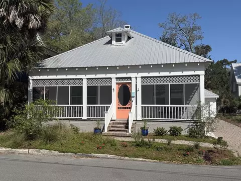 Exterior - 47 Osceola St, Saint Augustine, FL 32084 photo 2 of 14