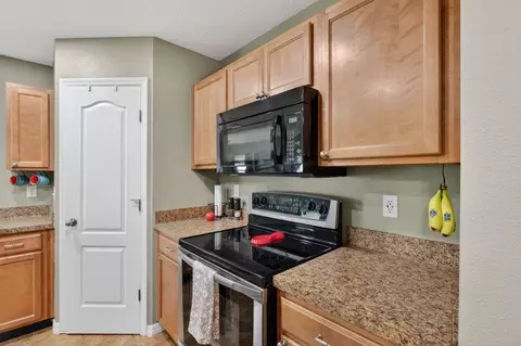Kitchen - 300 Syrah Way, Saint Augustine, FL 32084 photo 5 of 5