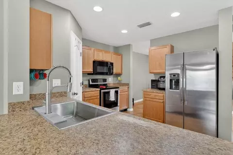 Kitchen - 300 Syrah Way, Saint Augustine, FL 32084 photo 4 of 5