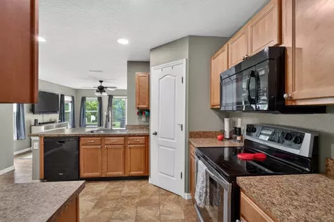 Kitchen - 300 Syrah Way, Saint Augustine, FL 32084 photo 2 of 5