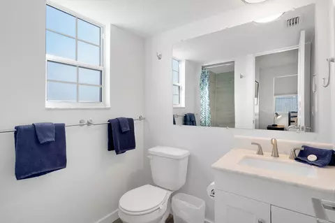 Bath - 9 Tarpon Dr, Saint Augustine, FL 32080 photo 1 of 3