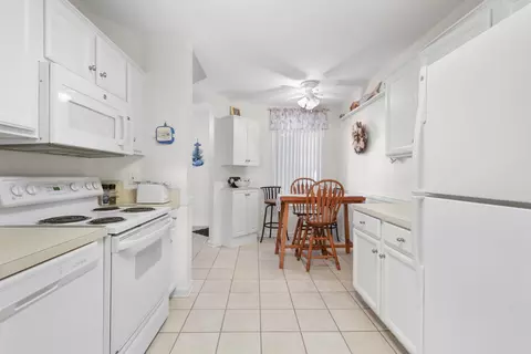 Kitchen - 1012 Royal Troon Ln, Saint Augustine, FL 32086 photo 1 of 3