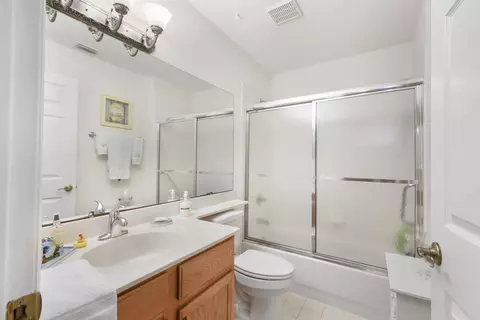 Bath - 1012 Royal Troon Ln, Saint Augustine, FL 32086 photo 3 of 3