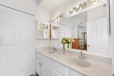 Bath - 1012 Royal Troon Ln, Saint Augustine, FL 32086 photo 1 of 3