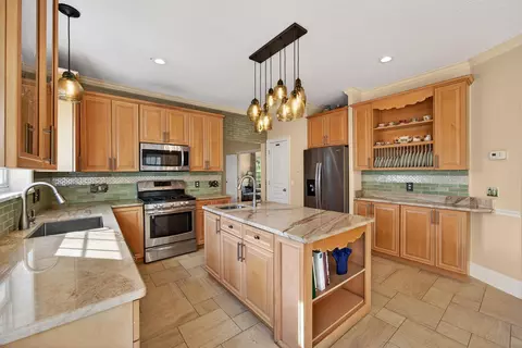 Kitchen - 91 Gene Johnson Rd, Saint Augustine, FL 32080 photo 3 of 4