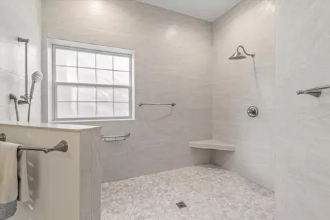 Bath - 125 Island Hammock Way, Saint Augustine Beach, FL 32080 photo 5 of 6