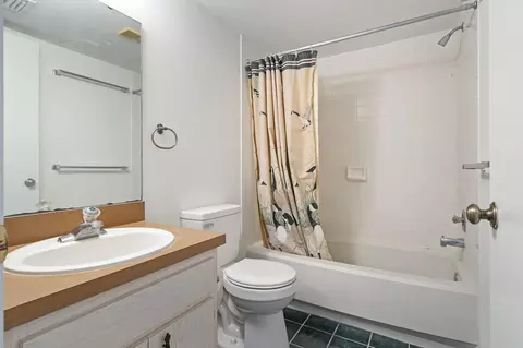 Bath - 16 Alcira Ct, Saint Augustine, FL 32086 photo 1 of 2