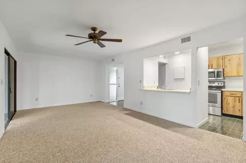 Living - 16 Alcira Ct, Saint Augustine, FL 32086 photo 4 of 5