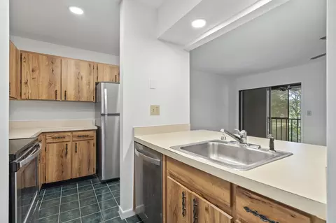 Kitchen - 16 Alcira Ct, Saint Augustine, FL 32086 photo 1 of 3