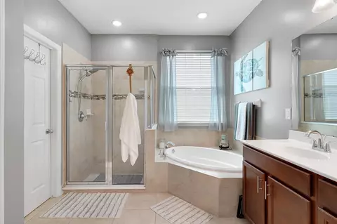 Bath - 553 Casa Sevilla Ave, Saint Augustine, FL 32092 photo 2 of 4