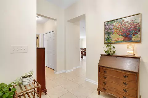 Entry Way - 553 Casa Sevilla Ave, Saint Augustine, FL 32092 photo 2 of 4