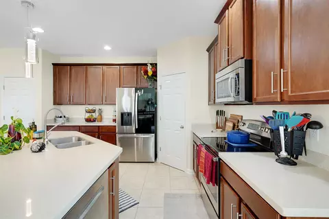 Kitchen - 553 Casa Sevilla Ave, Saint Augustine, FL 32092 photo 4 of 4