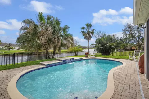 Exterior - 553 Casa Sevilla Ave, Saint Augustine, FL 32092 photo 3 of 11