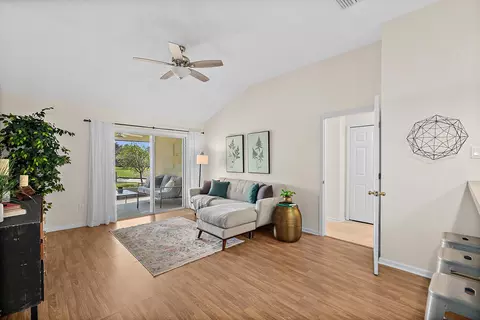 Living - 913 Oak Arbor Cir, Saint Augustine, FL 32084 photo 4 of 5