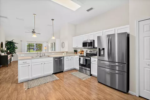 Kitchen - 913 Oak Arbor Cir, Saint Augustine, FL 32084 photo 3 of 5
