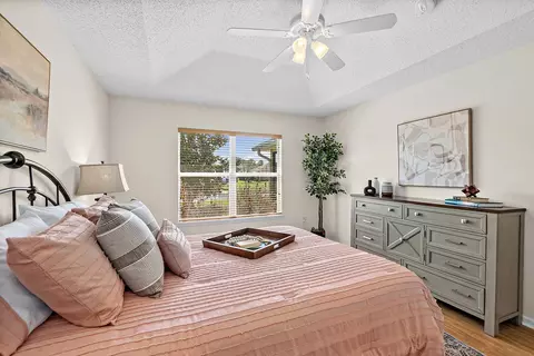 Bedroom - 913 Oak Arbor Cir, Saint Augustine, FL 32084 photo 2 of 8