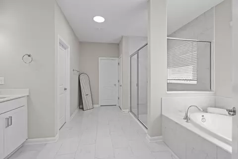 Bath - 207 Archstone Way, Saint Augustine, FL 32092 photo 1 of 6