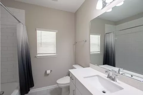 Bath - 207 Archstone Way, Saint Augustine, FL 32092 photo 4 of 4