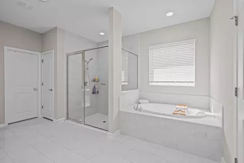 Bath - 207 Archstone Way, Saint Augustine, FL 32092 photo 3 of 6
