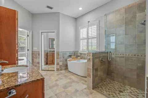 Bath - 3156 Trout Creek Ct, Saint Augustine, FL 32092 photo 4 of 7