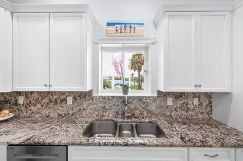 Kitchen - 231 Barrataria Dr, Saint Augustine, FL 32080 photo 5 of 6
