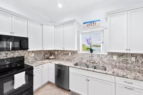 Kitchen - 231 Barrataria Dr, Saint Augustine, FL 32080 photo 6 of 6