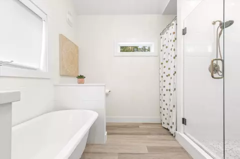 Bath - 48 Osceola St, Saint Augustine, FL 32084 photo 6 of 6