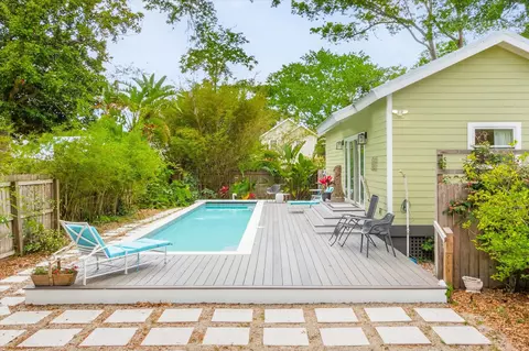 Exterior - 48 Osceola St, Saint Augustine, FL 32084 photo 9 of 17