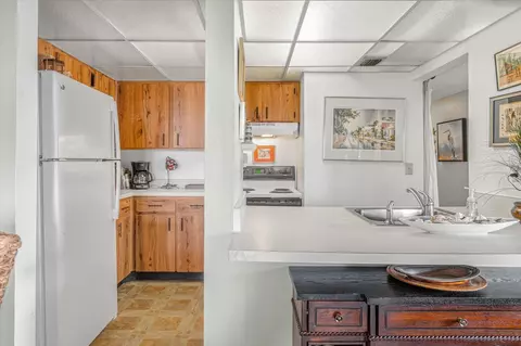 Kitchen - 34 Veronese Ct, Saint Augustine, FL 32086 photo 2 of 4