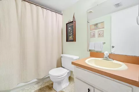 Bath - 34 Veronese Ct, Saint Augustine, FL 32086 photo 1 of 2