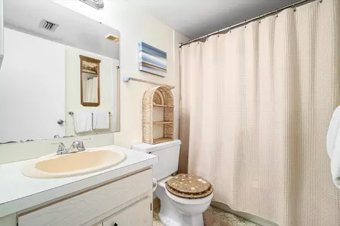 Bath - 34 Veronese Ct, Saint Augustine, FL 32086 photo 2 of 2