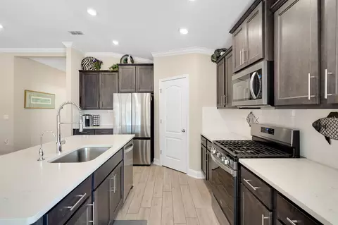 Kitchen - 111 Alagon Way, Saint Augustine, FL 32084 photo 4 of 4