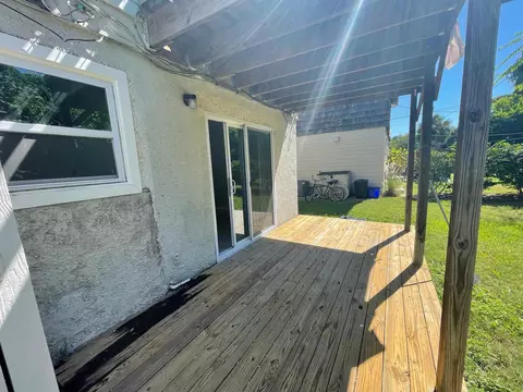 Exterior - 203 9th St, Saint Augustine, FL 32080 photo 2 of 4