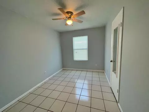 Bedroom - 203 9th St, Saint Augustine, FL 32080 photo 2 of 9