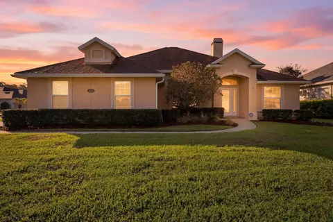 933 Oxford Dr, Saint Augustine, FL 32084