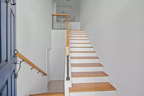 Entry Way - 1005 Makarios Dr, Saint Augustine, FL 32080 photo 2 of 5