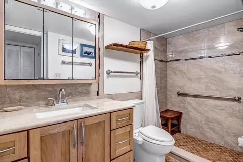 Bath - 7990 A1a S UNIT 403, Saint Augustine, FL 32080 photo 1 of 2