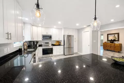Kitchen - 200 Oglethorpe, Saint Augustine, FL 32080 photo 2 of 3