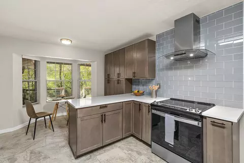 Kitchen - 3253 Turtle Creek Rd, Saint Augustine, FL 32086 photo 3 of 5