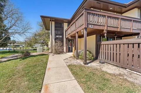 42 Club House Dr #101, Palm Coast, FL 32137