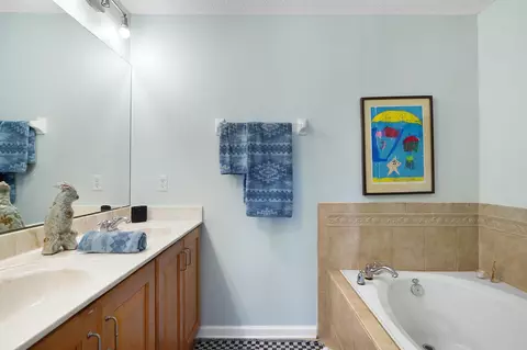 Bath - 935 Saltwater Cir, Saint Augustine, FL 32080 photo 4 of 6