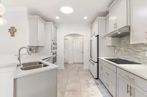 Kitchen - 82 Timoga Trl, Saint Augustine, FL 32084 photo 2 of 6
