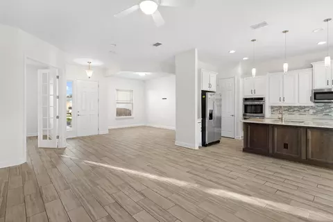324 N Shadowwood Dr, Saint Augustine, FL 32086 photo 2